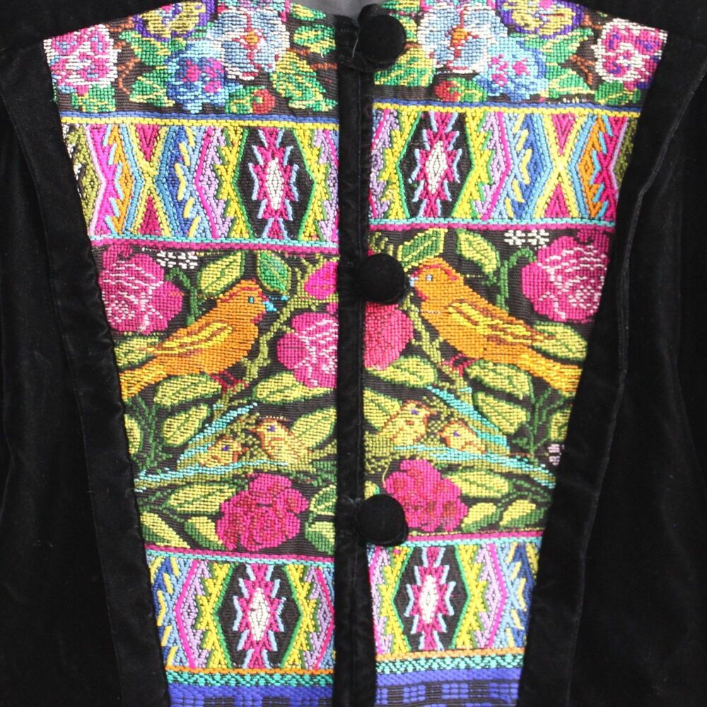 Milagros Hand Loomed Bird Floral Pattern Cropped Black Velvet Jacket Size Medium - Picture 3 of 6